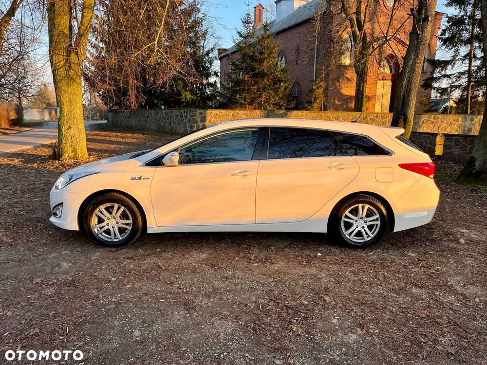 Hyundai i40 i40cw 1.7 CRDi Fifa World Cup Edition - 6