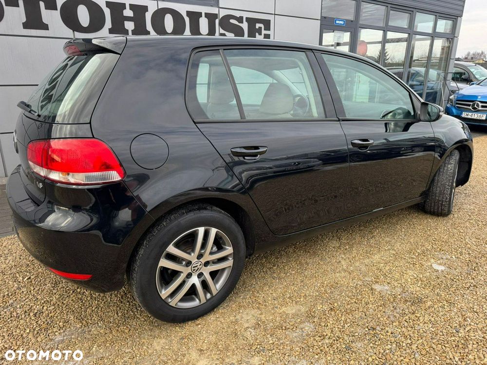 Volkswagen Golf 1.6 Comfortline - 4