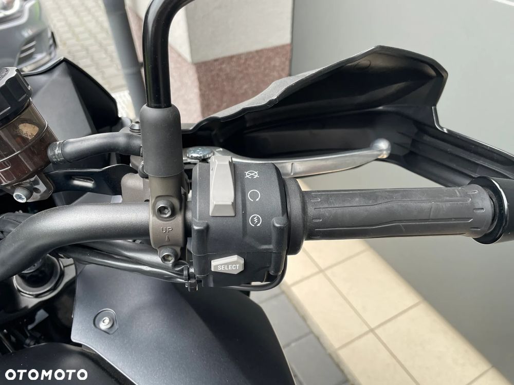 Kawasaki Versys 1000 - 12