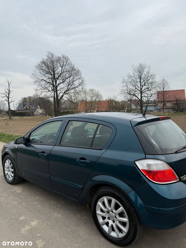 Opel Astra 1.9 CDTI Cosmo - 5