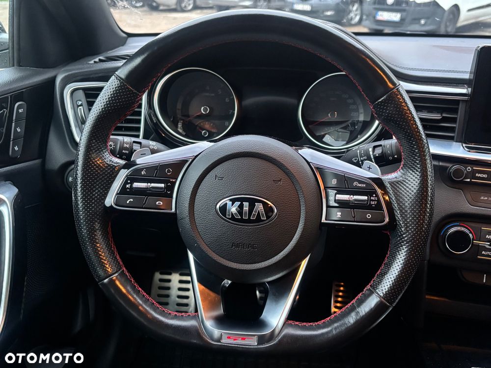 Kia ProCeed - 8