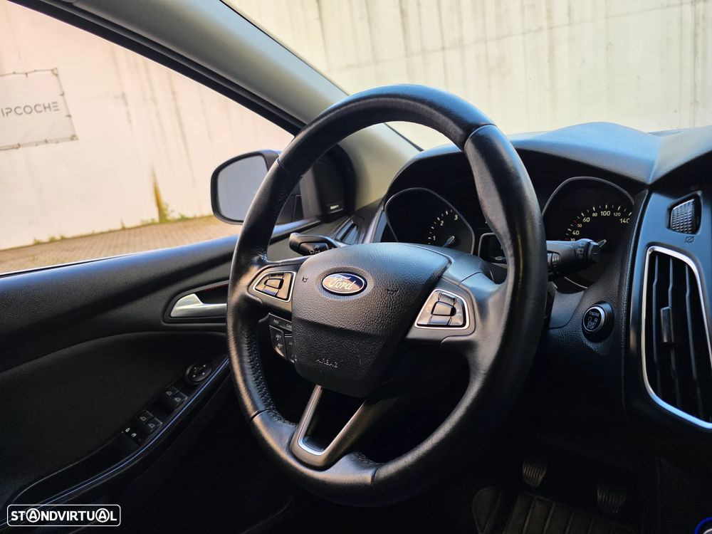 Ford Focus SW 1.5 TDCi Titanium - 44