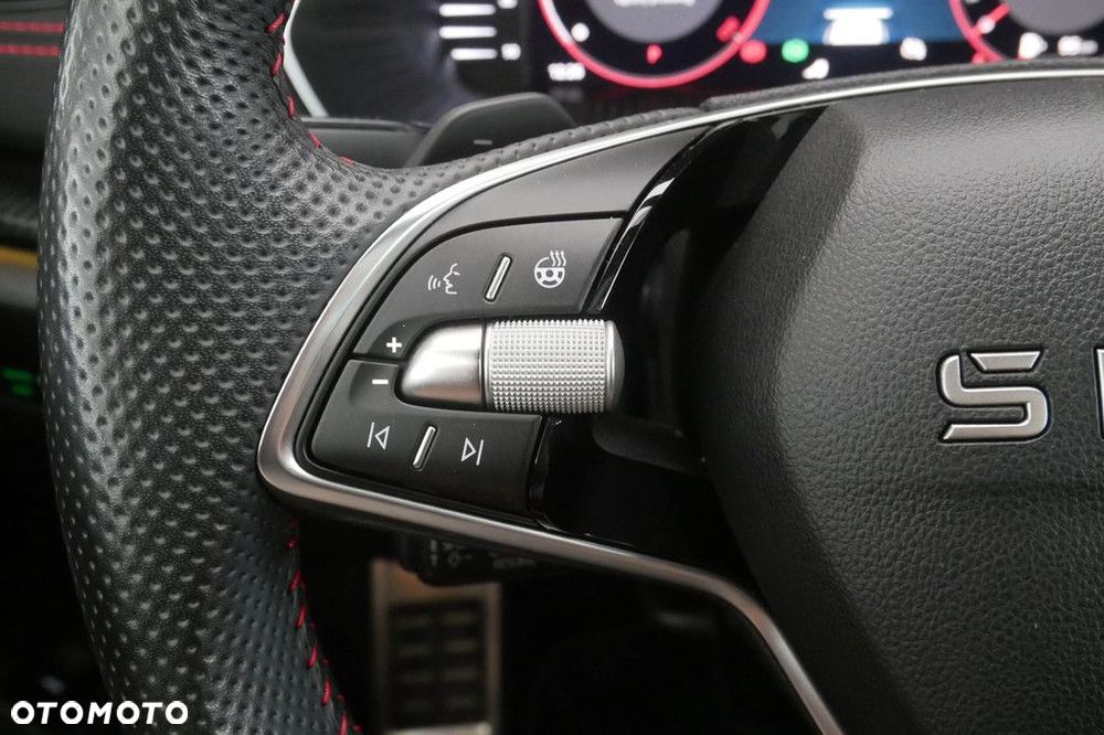 Skoda Octavia 2.0 TSI RS DSG - 29