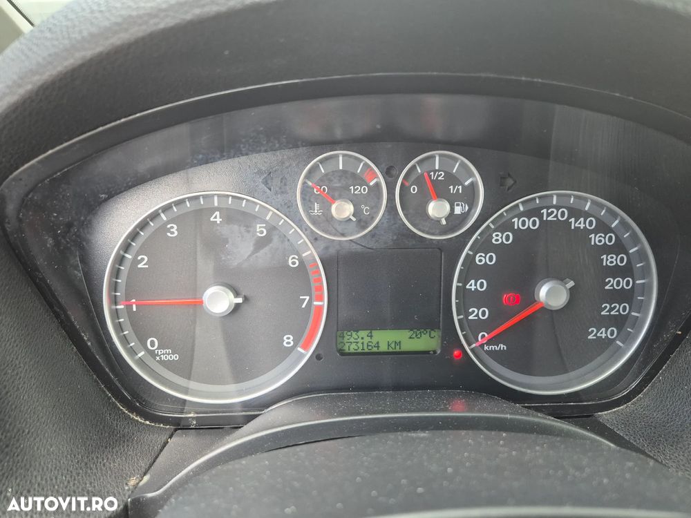 Ford C-Max - 8