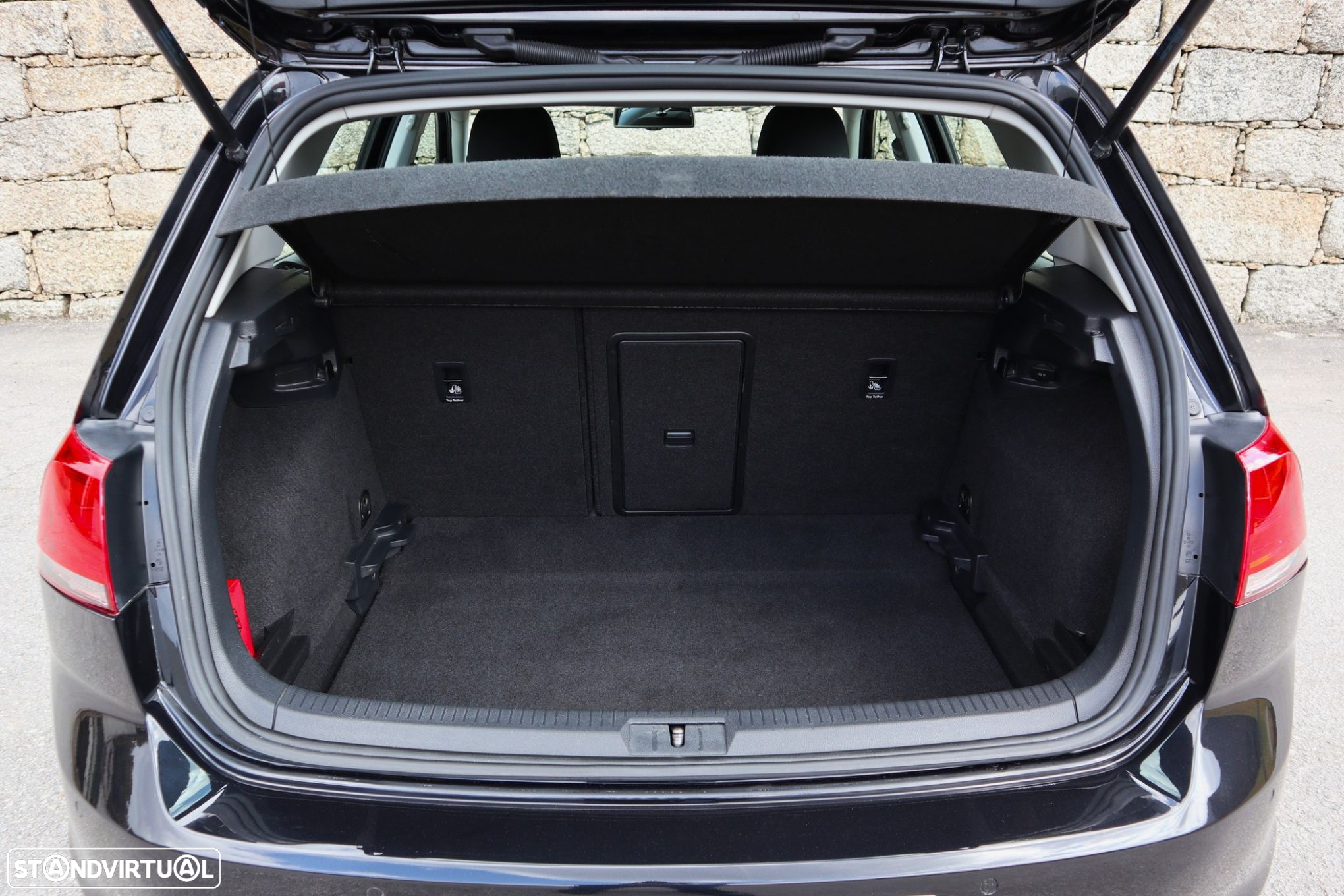 VW Golf - 47