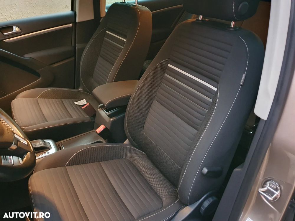 Volkswagen Tiguan 2.0 TDI DPF 4Motion BlueMotion Technology DSG Cup Sport & Style - 24