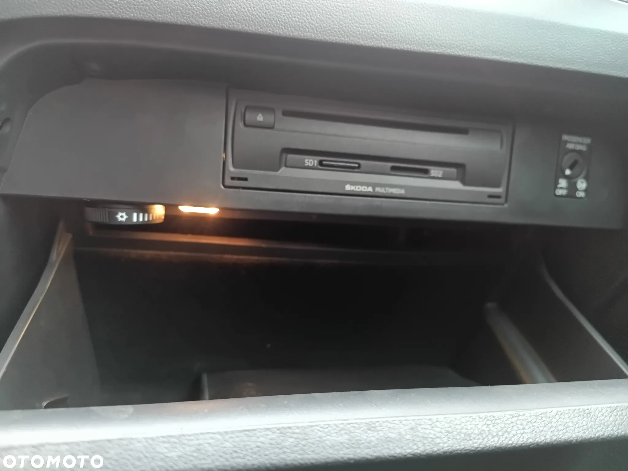 Skoda Octavia 1.6 TDI DPF Ambiente - 10