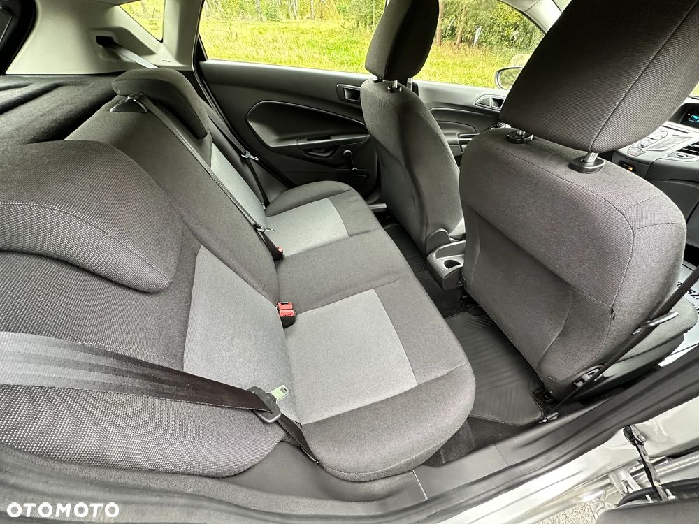 Ford Fiesta 1.25 Ambiente - 23