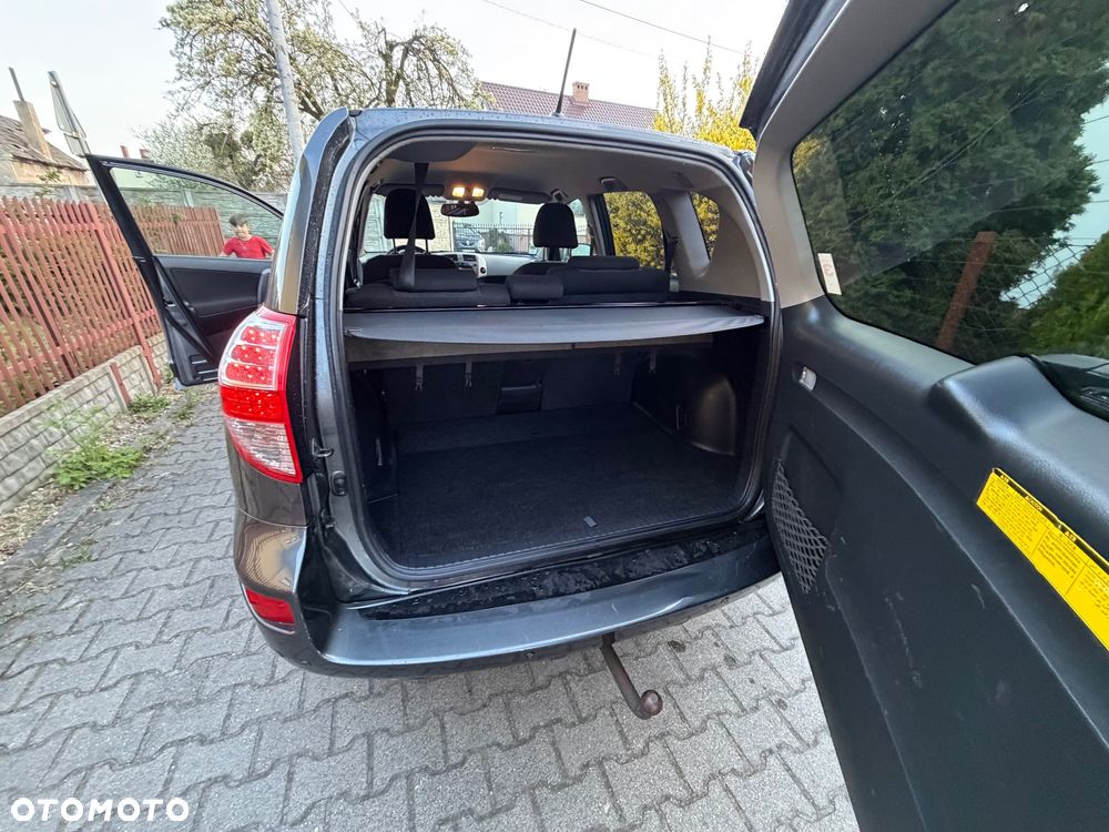 Toyota RAV4 2.2 D-4D 4x4 Automatik Life - 13