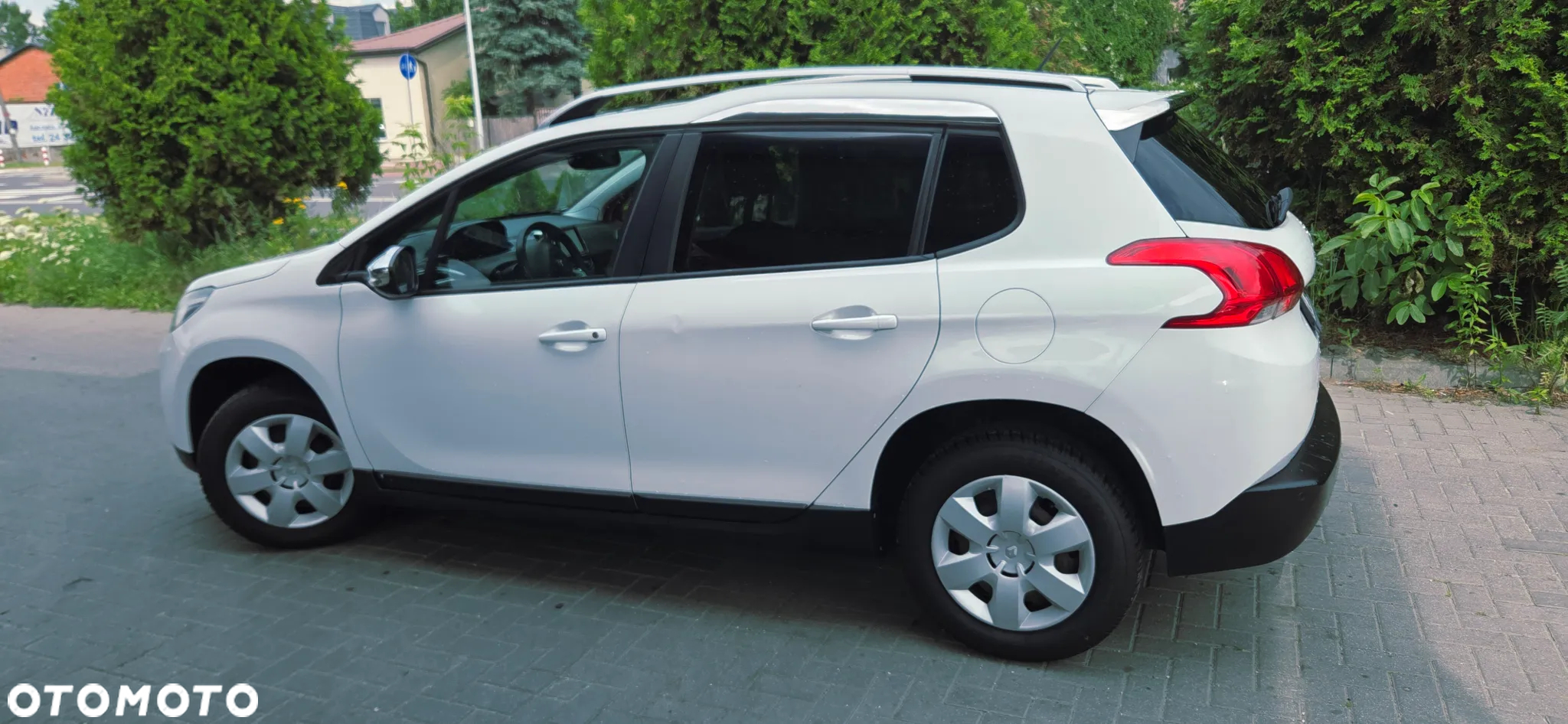Peugeot 2008 PureTech 82 Allure - 6
