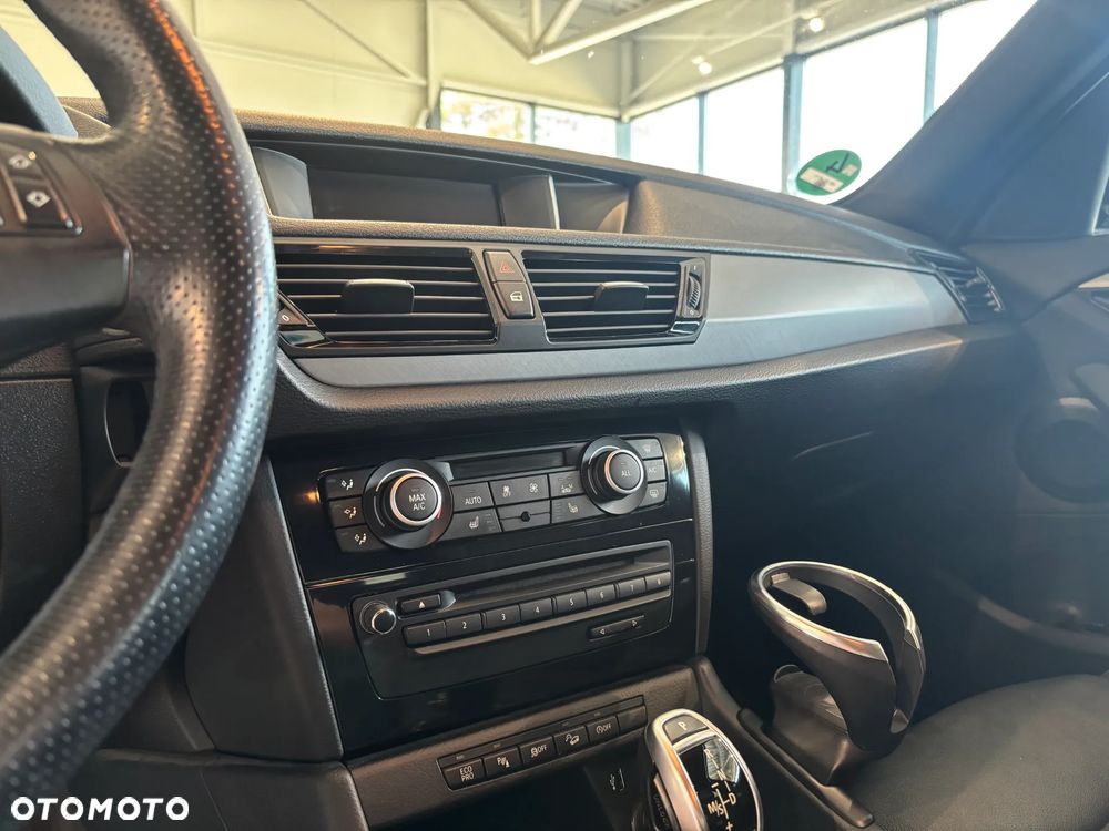 BMW X1 xDrive20d - 14