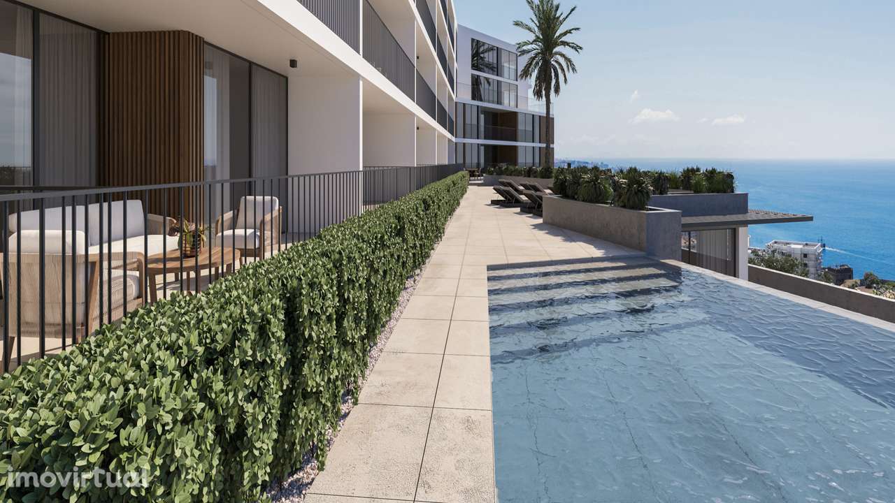 T3 único em Câmara de Lobos com 190m² exterior e acesso direto piscina - Grande imagem: 2/15