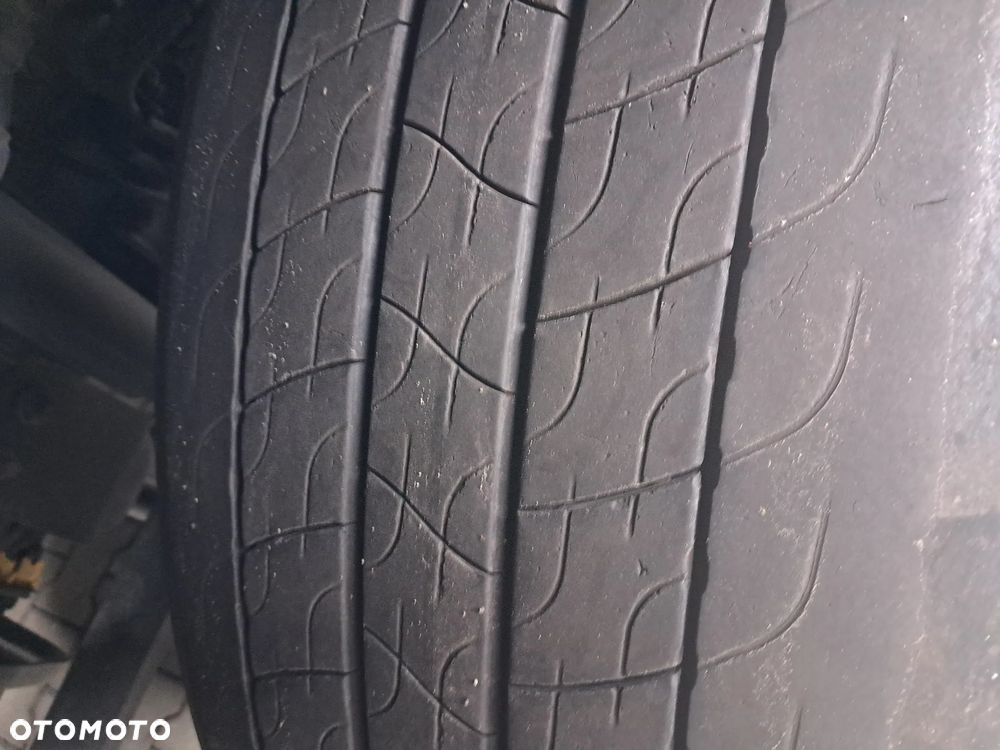 Ford F-MAX - 12