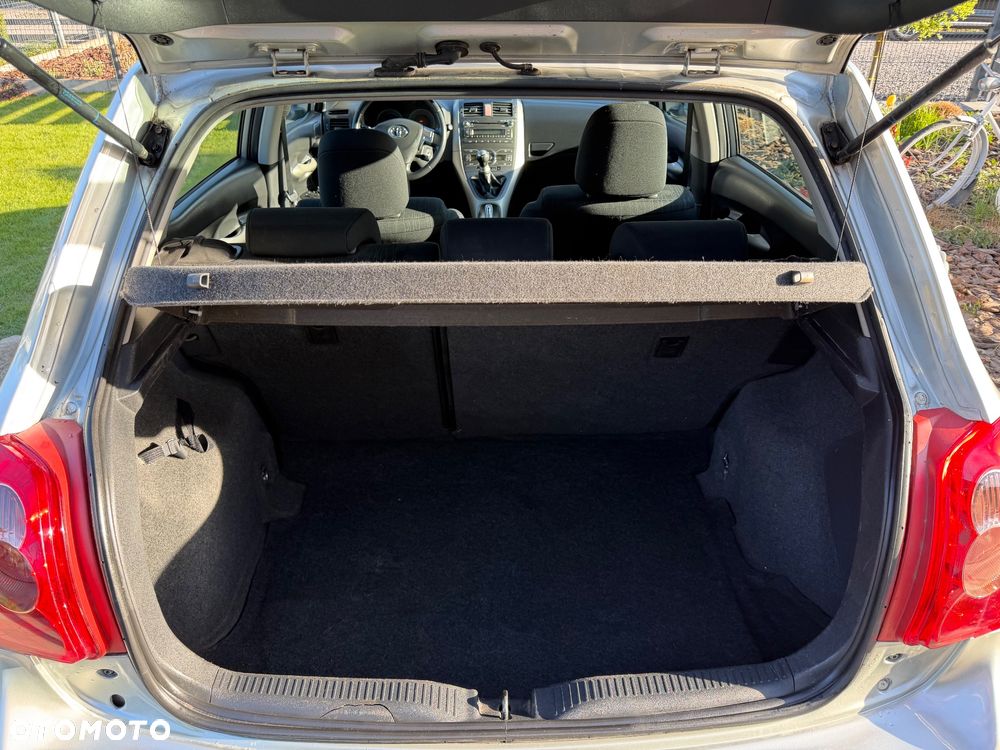 Toyota Auris 1.6 VVT-i Team - 15