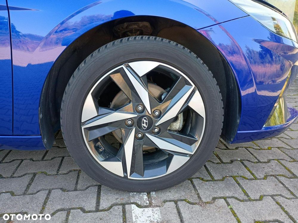 Hyundai Elantra - 17