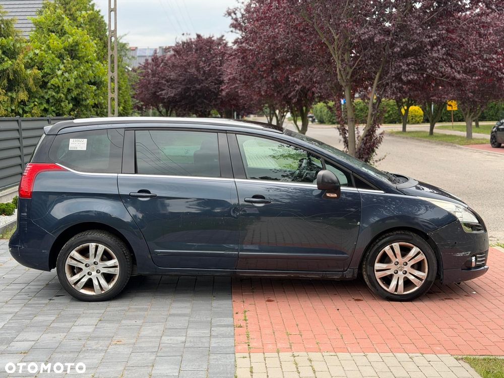 Peugeot 5008 - 4