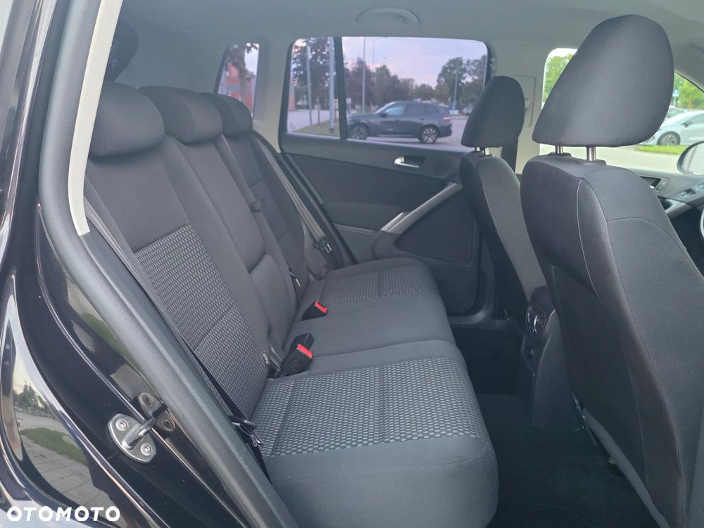 Volkswagen Tiguan - 12