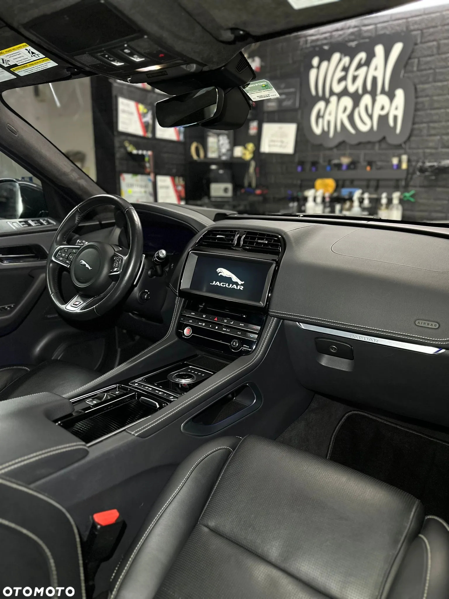 Jaguar F-Pace 3.0 V6 AWD S - 21