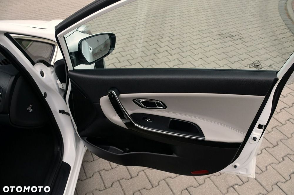 Kia Ceed - 25