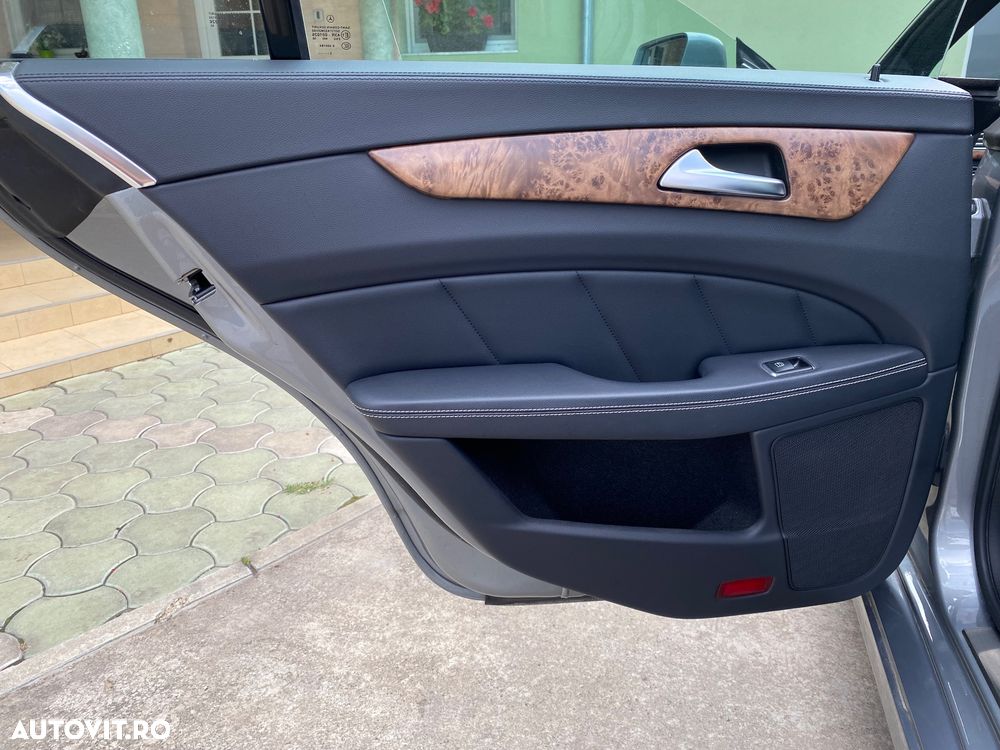 Mercedes-Benz CLS 350 CDI 4Matic 7G-TRONIC - 9