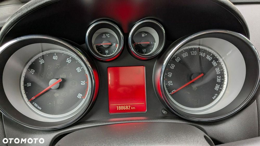 Opel Astra - 25