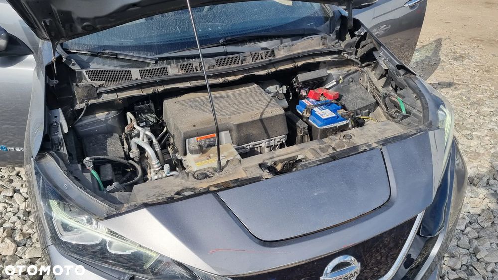 Nissan Leaf 40 kWh Tekna - 38