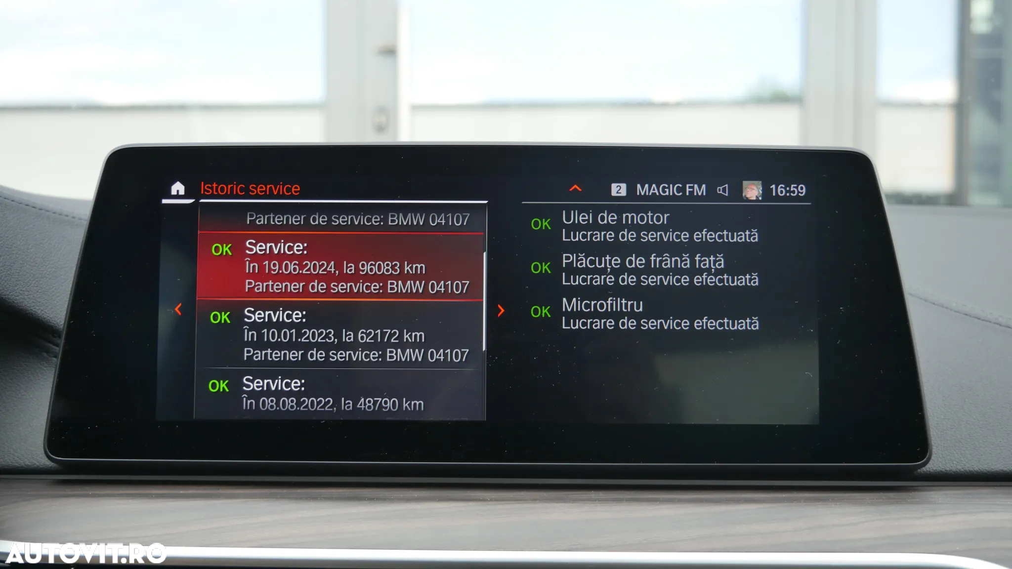 BMW Seria 5 530i Aut. Luxury Line - 27