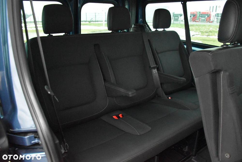 Renault Trafic Grand 2.0 dCi - 20