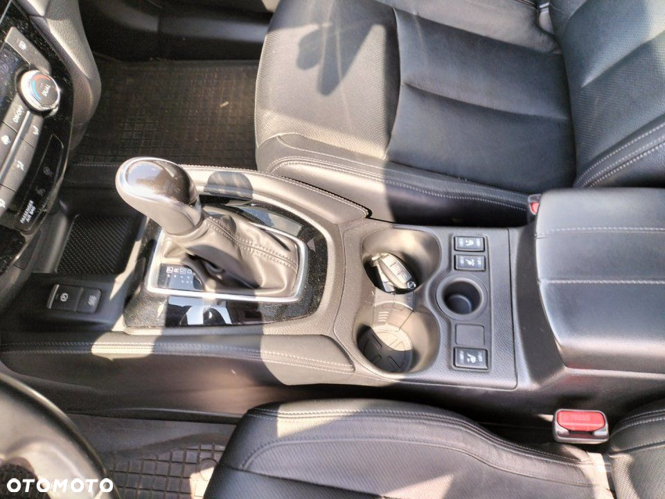 Nissan X-Trail - 10