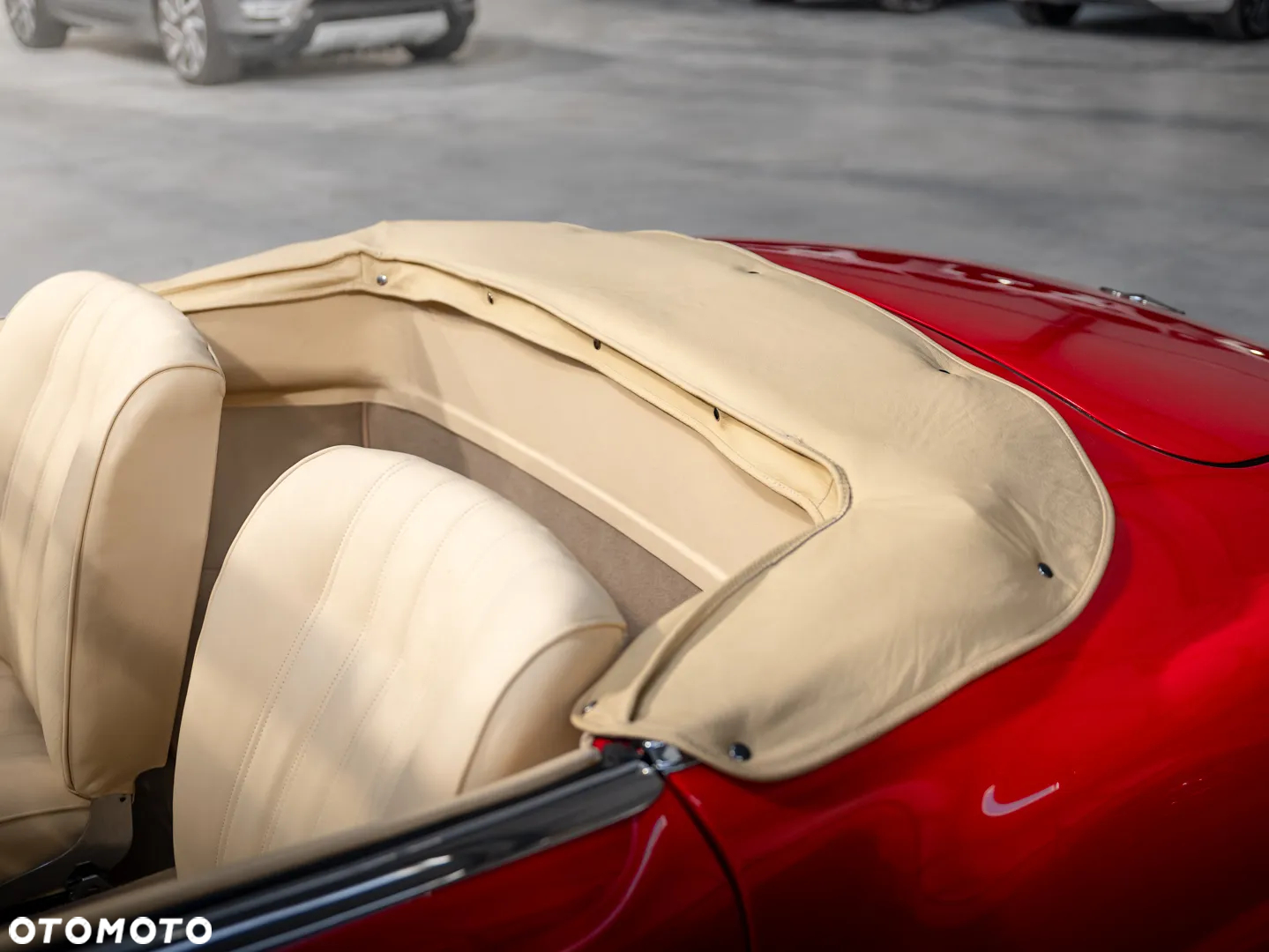 Mercedes-Benz SL - 33