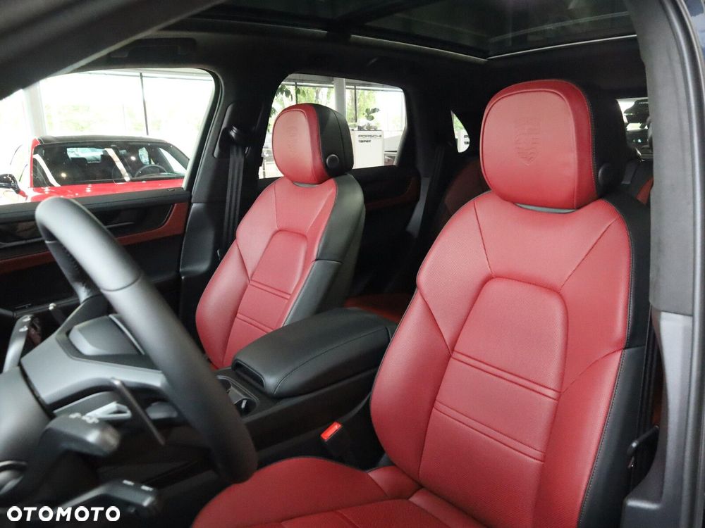 Porsche Cayenne - 13