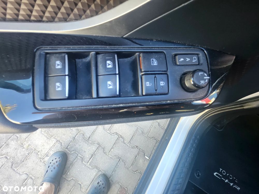 Toyota C-HR 1.8 Hybrid Prestige - 10