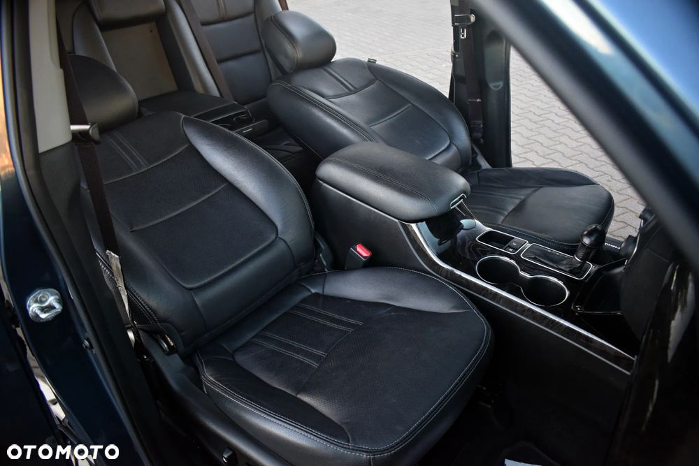 Kia Sorento 2.4 GDI XL 7os - 38