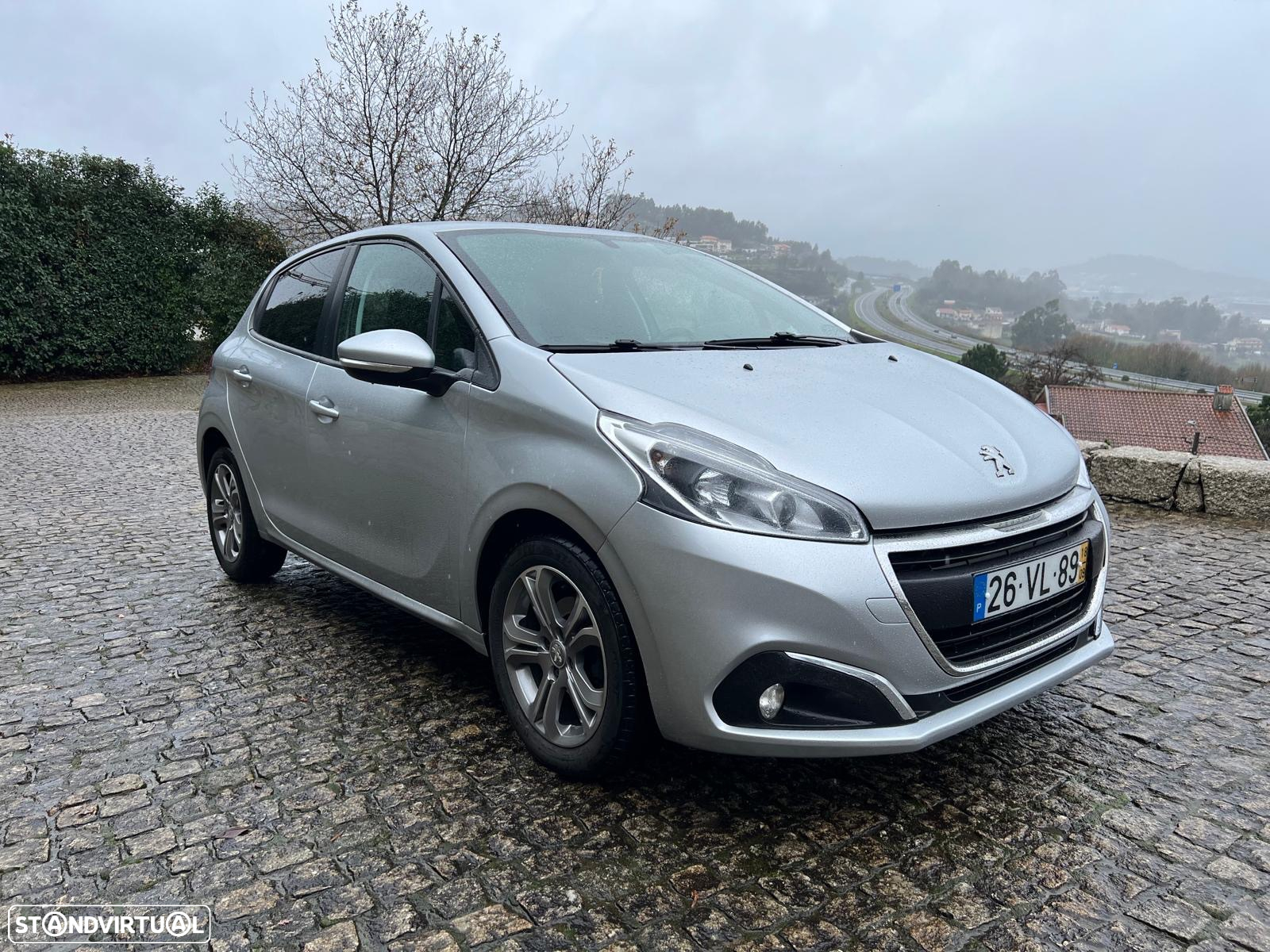 Peugeot 208 1.6 BlueHDi Style - 6