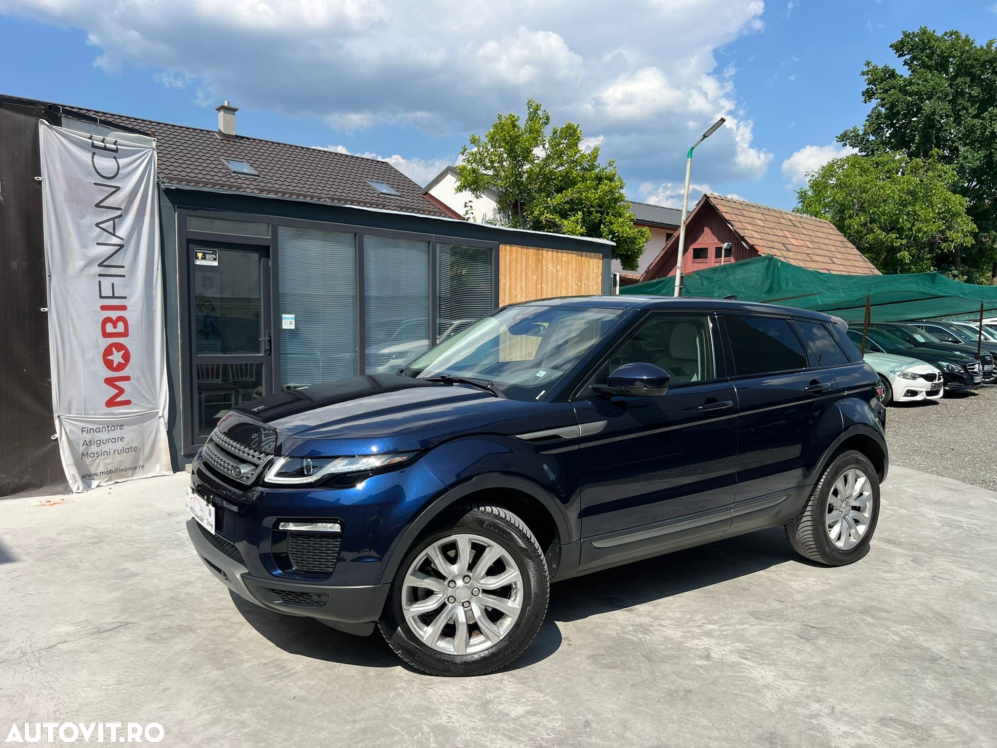 Land Rover Range Rover Evoque - 16