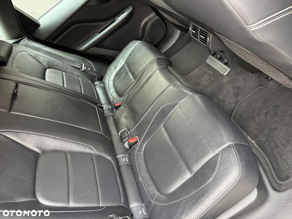 Jaguar F-Pace 20d AWD R-Sport - 16