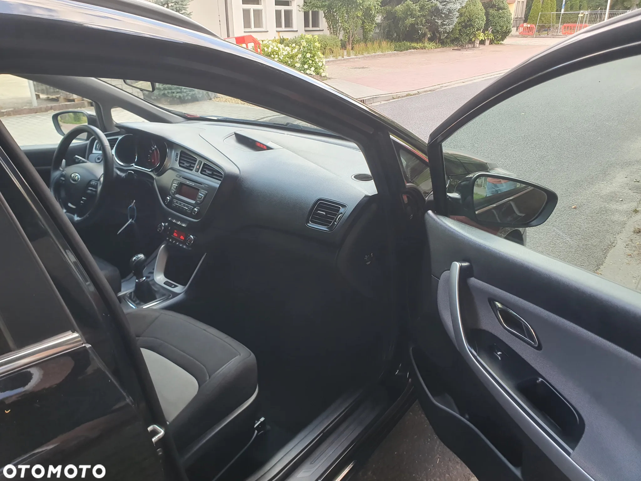 Kia Ceed 1.6 GDI SW Vision - 13