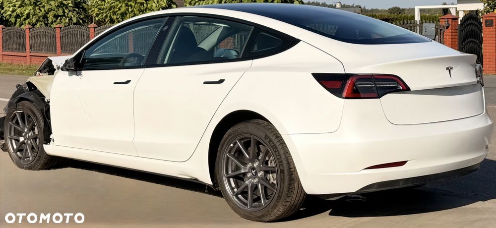 Tesla Model 3 Standard Reichweite Plus Hinterradantrieb - 1