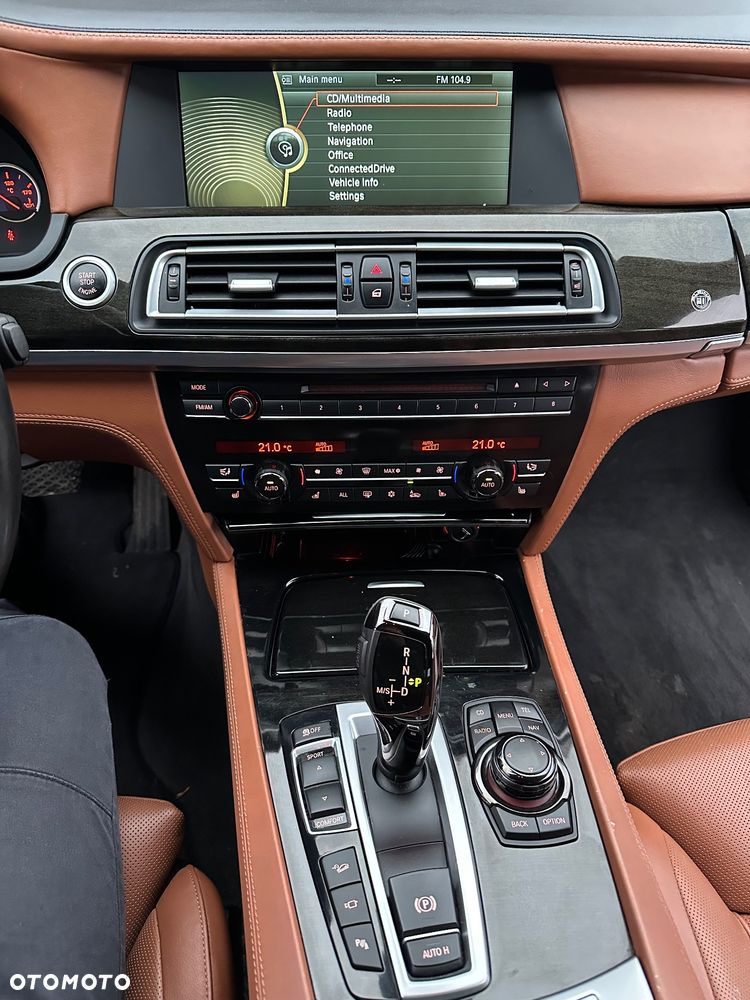 BMW-ALPINA B7 Bi-Turbo Switch-Tronic Allrad Langversion - 16