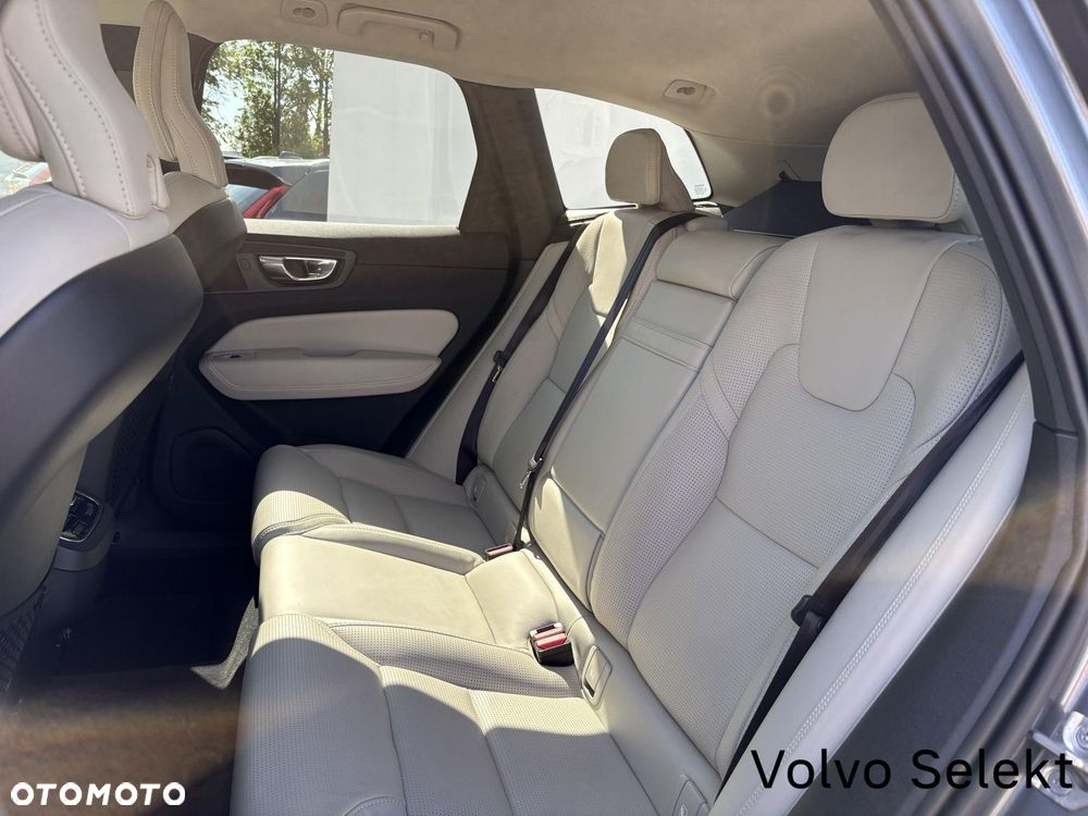 Volvo XC 60 - 21