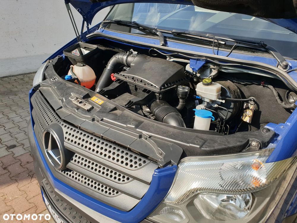 Mercedes-Benz Sprinter - 13