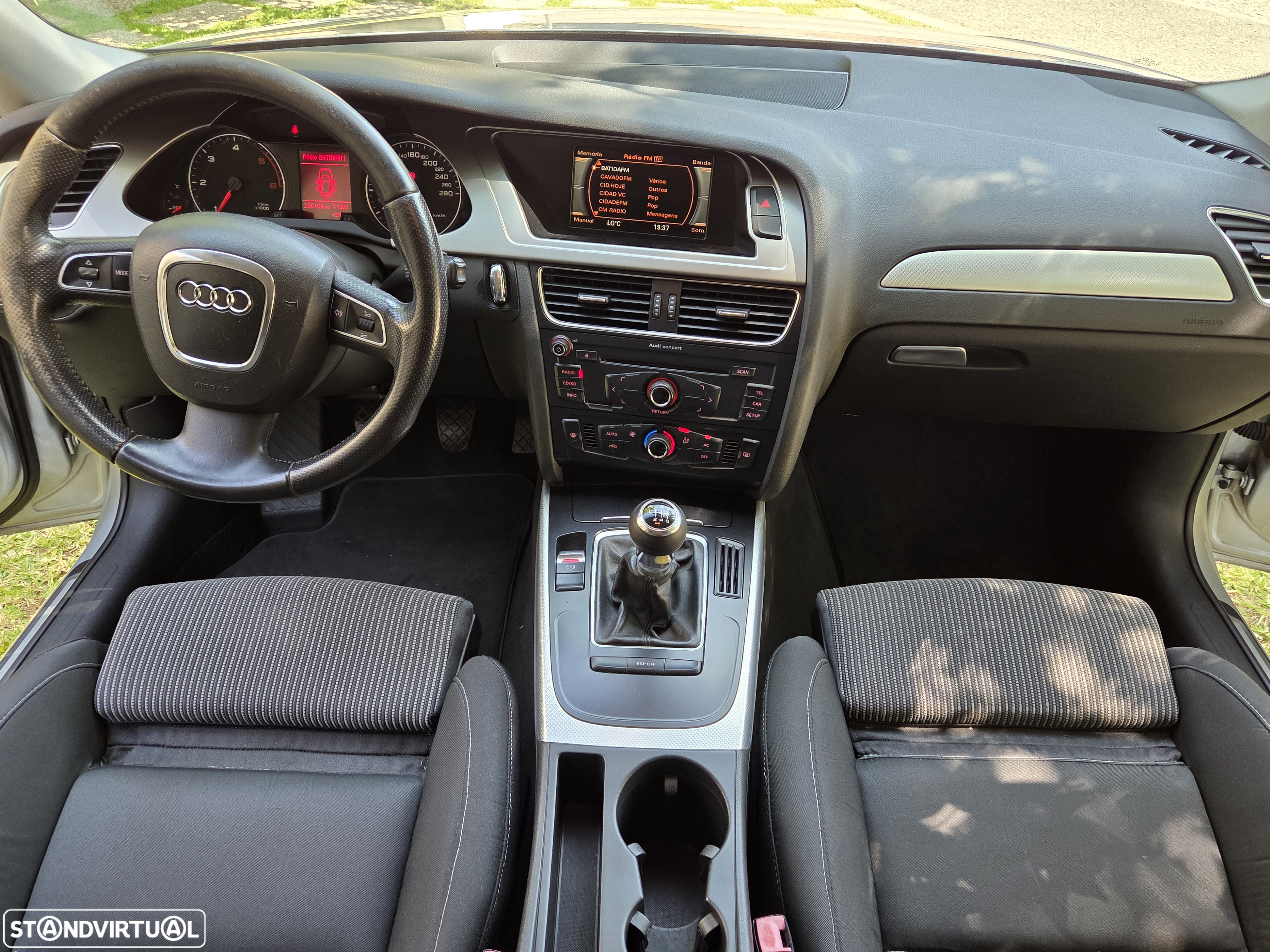 Audi A4 Avant 2.0 TDI Business Line Plus - 13