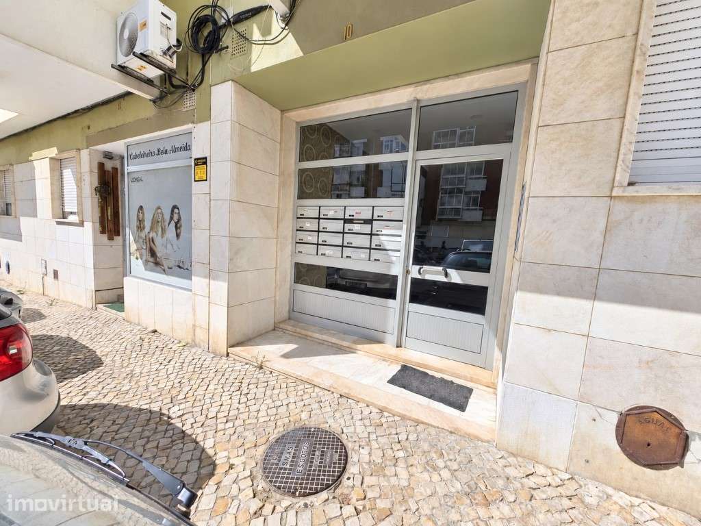 T2 TOTALMENTE REMODELADO A ESTREAR | OEIRAS | A 5 MIN DA PRAIA - Grande imagem: 2/26