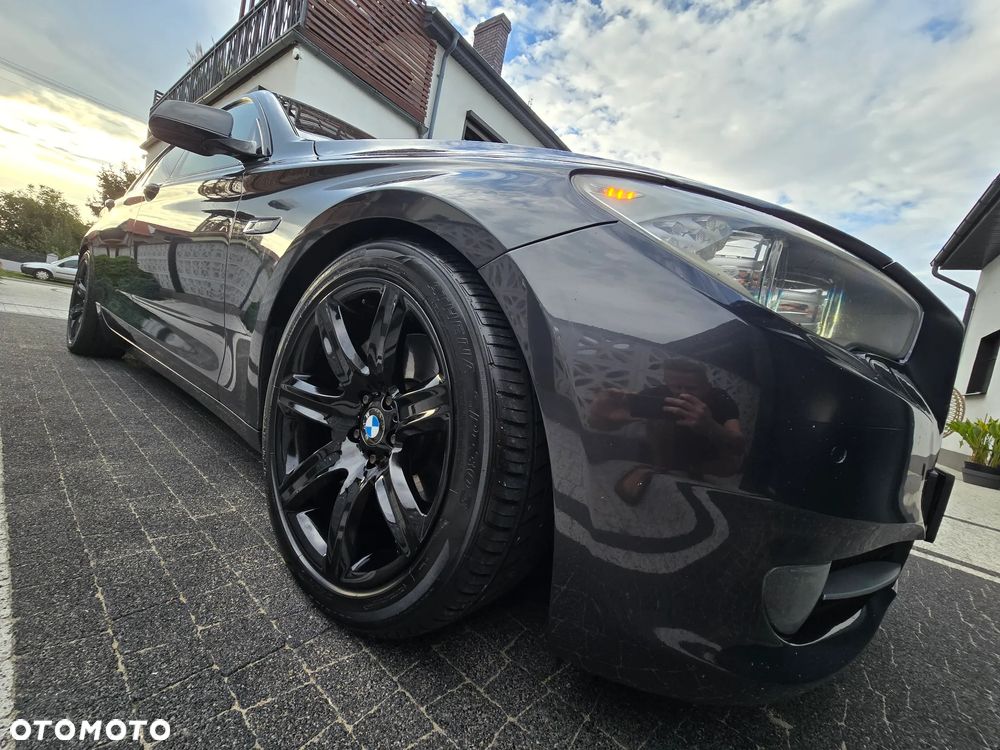 BMW 5GT 550i - 26
