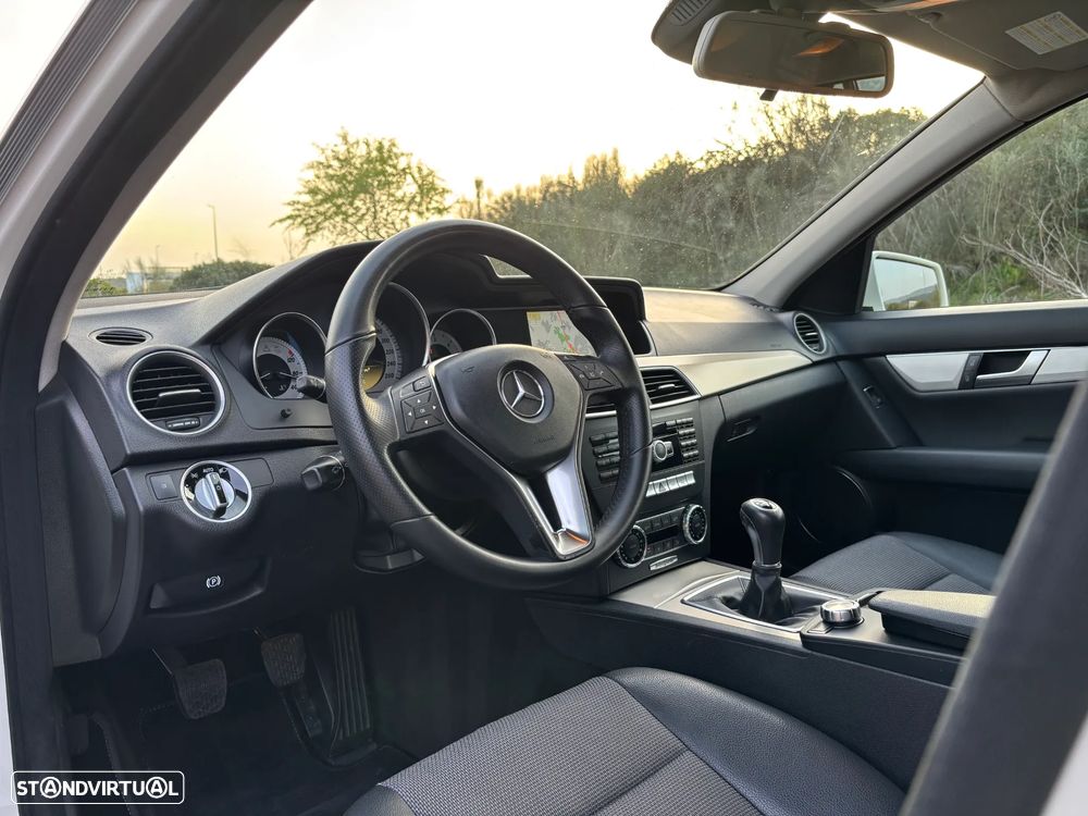 Mercedes-Benz C 180 CDi Avantgarde BlueEfficiency - 13