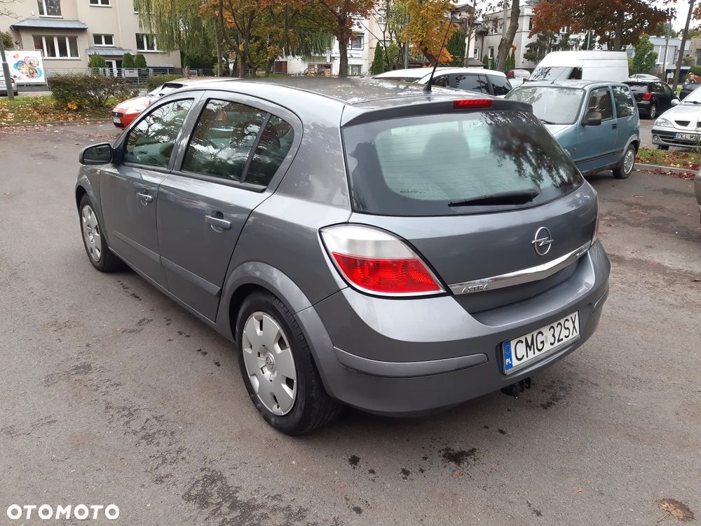Opel Astra - 4