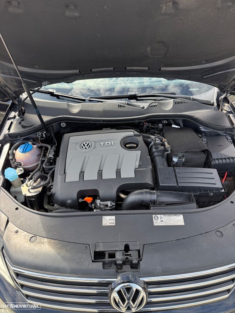 VW Passat Variant 2.0 TDi Confortline - 14
