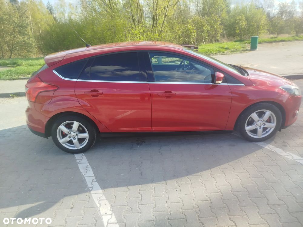 Ford Focus 1.6 TDCi DPF Titanium - 6