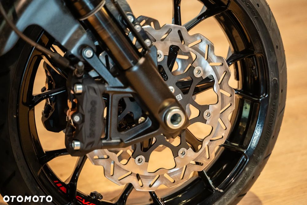 Harley-Davidson CVO Street Glide - 25