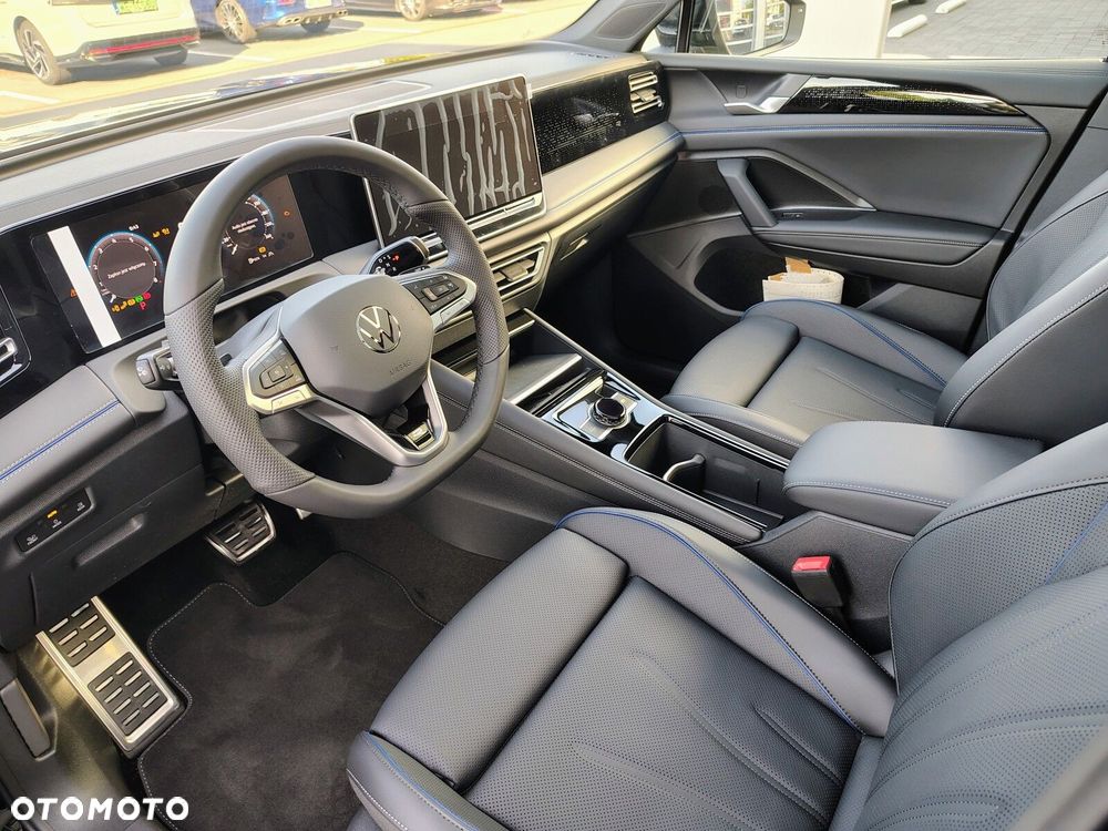 Volkswagen Tiguan - 11